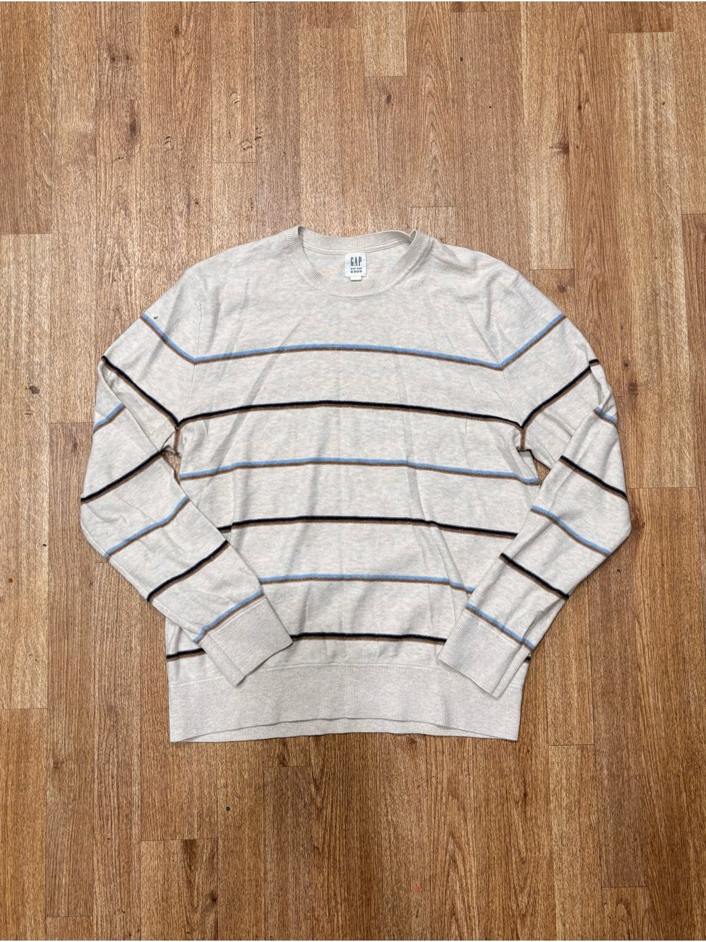Gray GAP sweater with blue and brown stripes
